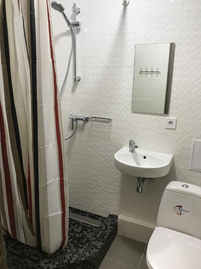 Appartamento Киев Сдам Посуточно Ул Доброхотова 28 Daily Rent Kyiv St Dobrokhotova 28 Esterno foto