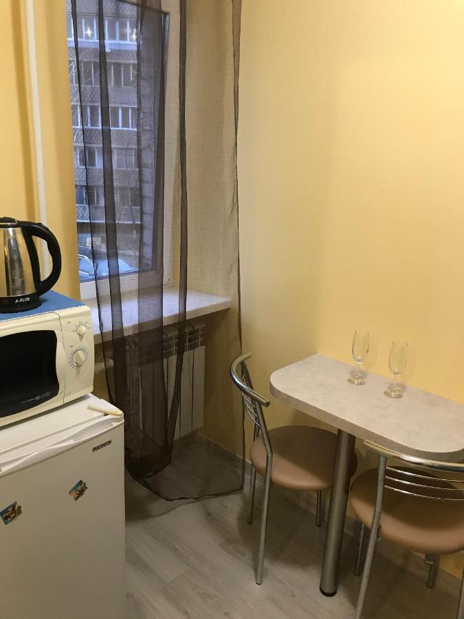 Appartamento Киев Сдам Посуточно Ул Доброхотова 28 Daily Rent Kyiv St Dobrokhotova 28 Esterno foto